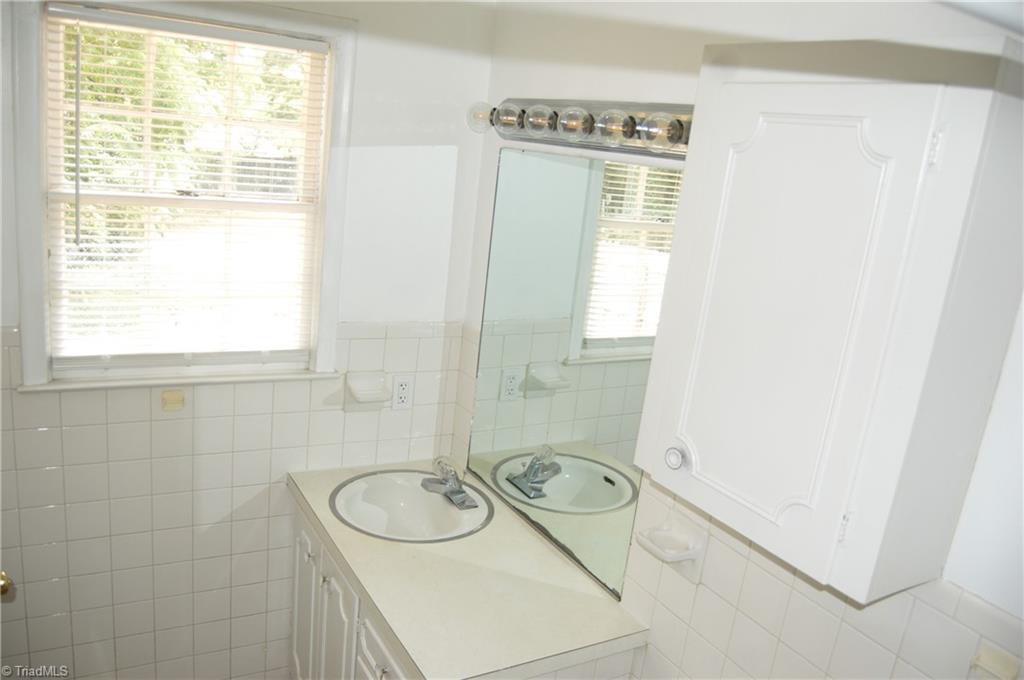 1510 Polo Road Winston-Salem, NC 27106 - Photo 20 of 31