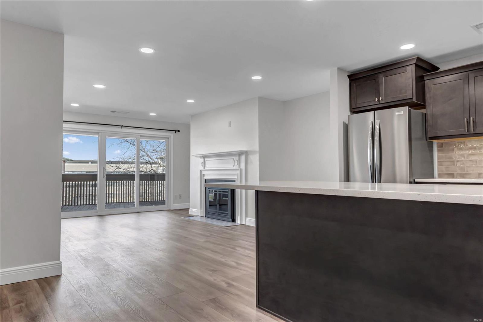 950 East Rue De La Banque, Unit 308 Creve Coeur, MO 63141 - Photo 16 of 45 Gallery Image 16