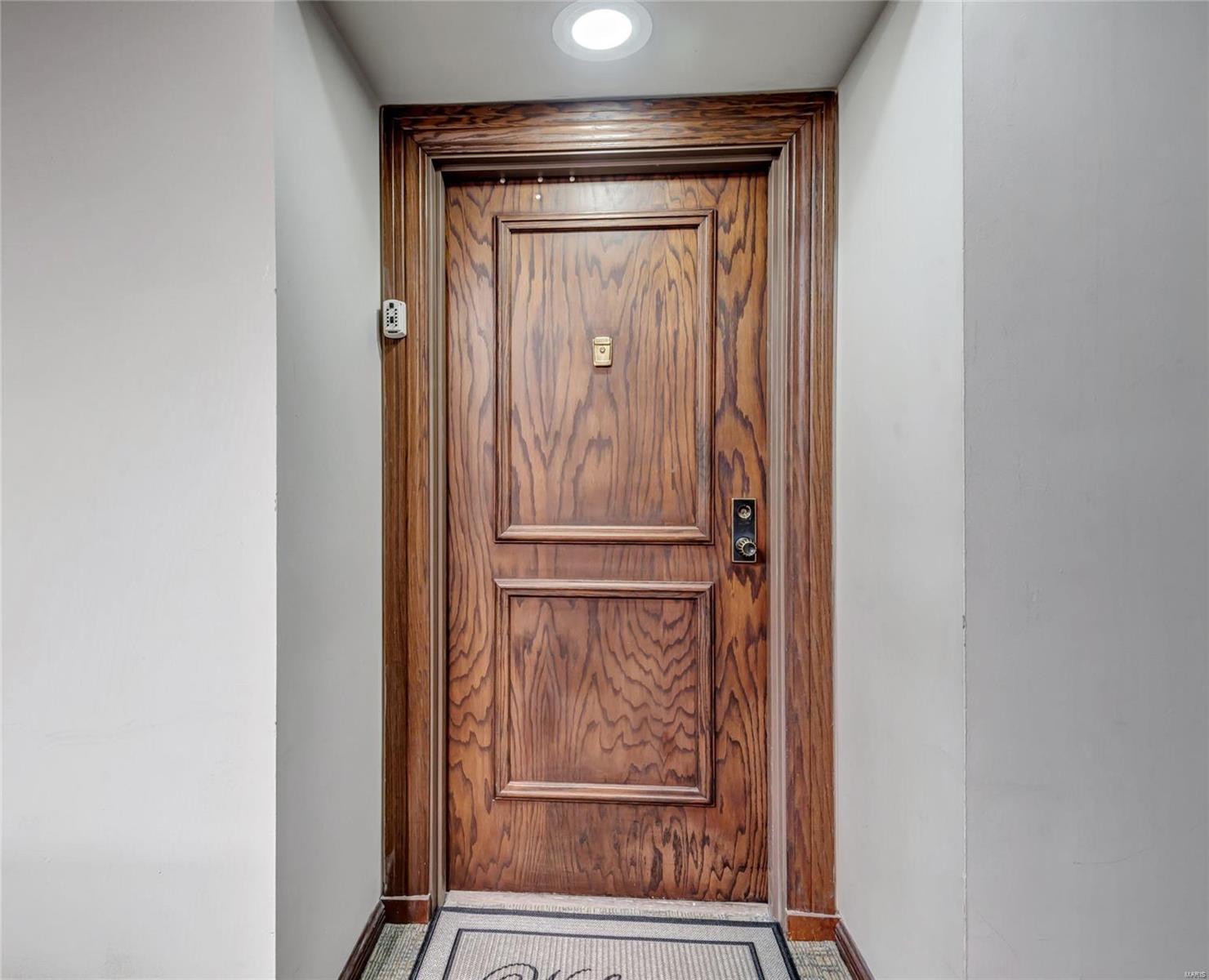 950 East Rue De La Banque, Unit 308 Creve Coeur, MO 63141 - Photo 28 of 45 Gallery Image 28