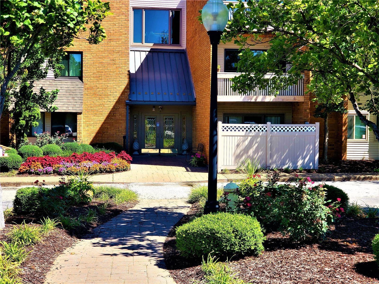 950 East Rue De La Banque, Unit 308 Creve Coeur, MO 63141 - Photo 43 of 45 Gallery Image 43