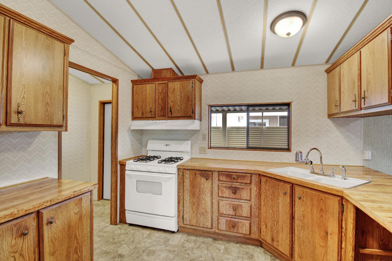 1200 South Carpenter Road, Unit 146 Modesto, CA 95351 - Photo 23 of 43