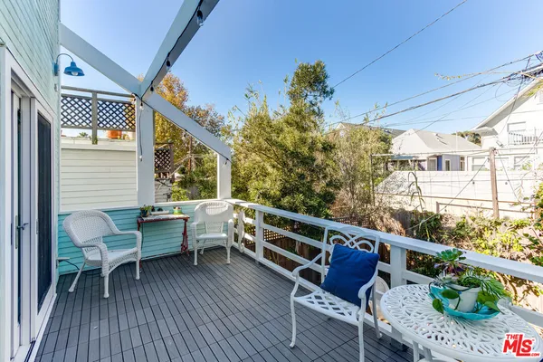 $16,000 | 145 Hart Avenue, Santa Monica, CA 90405