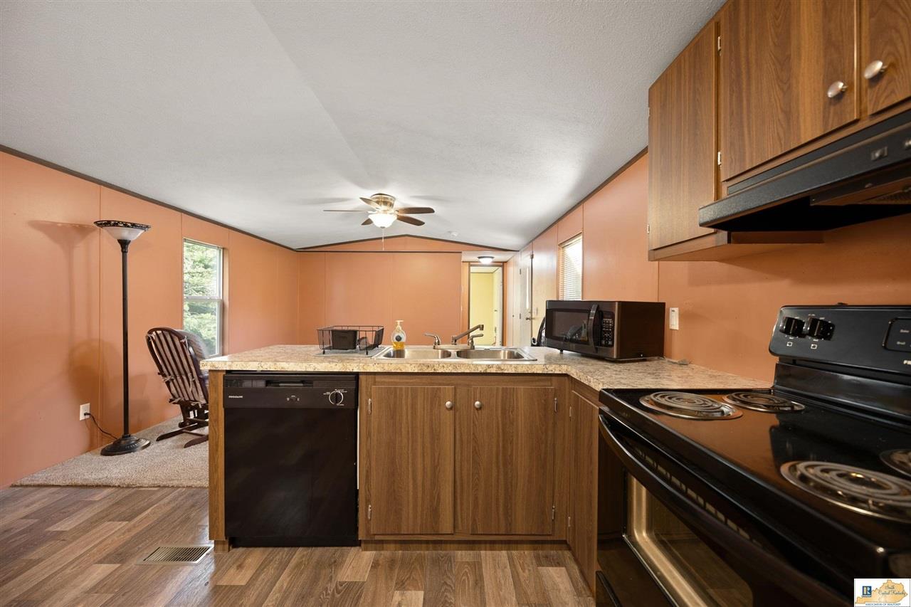 9625 Breeding Road Edmonton, KY 42129 - Photo 9 of 55 Gallery Image 9