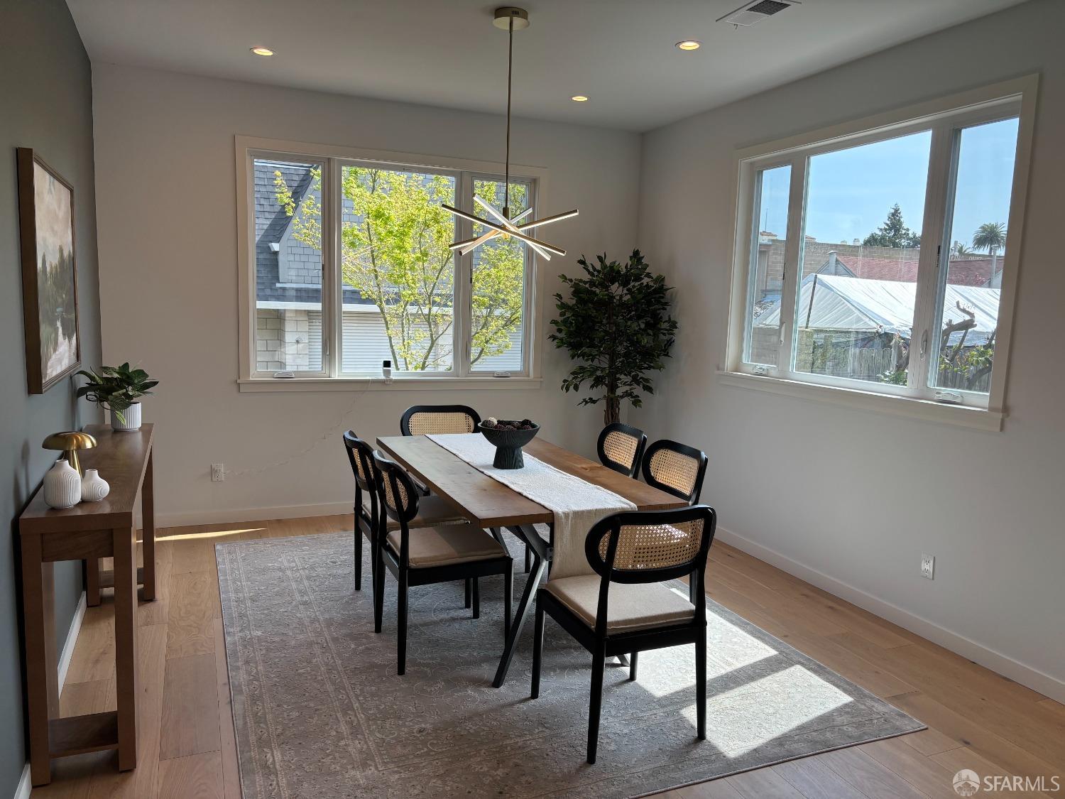 1512 Everett Street Alameda, CA 94501 - Photo 11 of 36