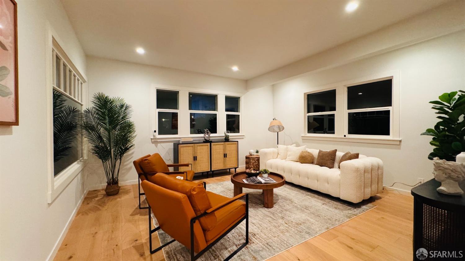 1512 Everett Street Alameda, CA 94501 - Photo 3 of 36