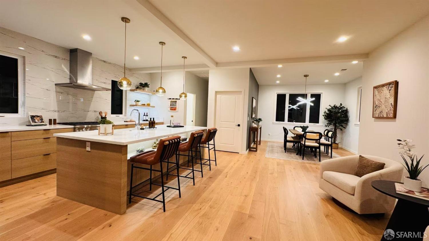 1512 Everett Street Alameda, CA 94501 - Photo 7 of 36