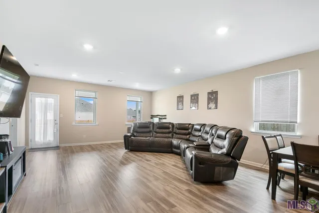 $265,000 | 34226 Garnet Lake Drive, Walker, LA 70785