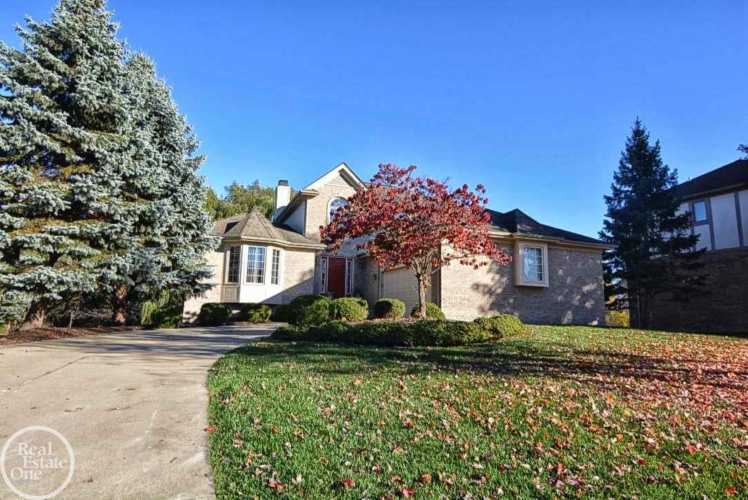 2052 Reagan Drive Rochester Hills, MI 48309 - Photo 2 of 70