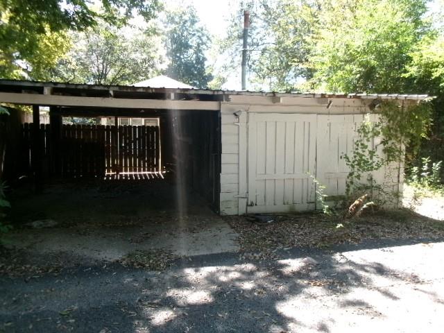 446 Merrick Street Shreveport, LA 71104 - Photo 5 of 16 a view of a small yard