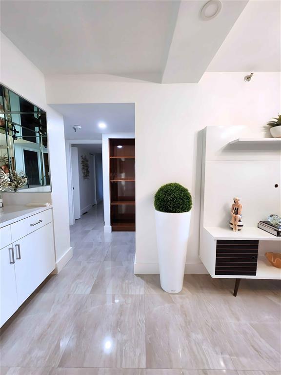 6463 La Costa Drive, Unit 301 Boca Raton, FL 33433 - Photo 10 of 37