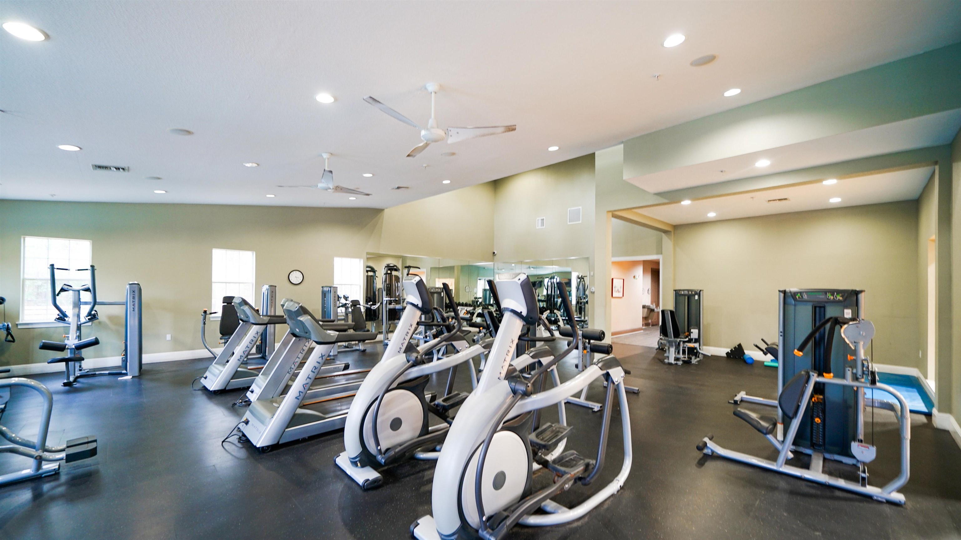 8550 Touchton Road, Unit 625 Jacksonville, FL 32216 - Photo 37 of 47 a view of a room with gym equipment