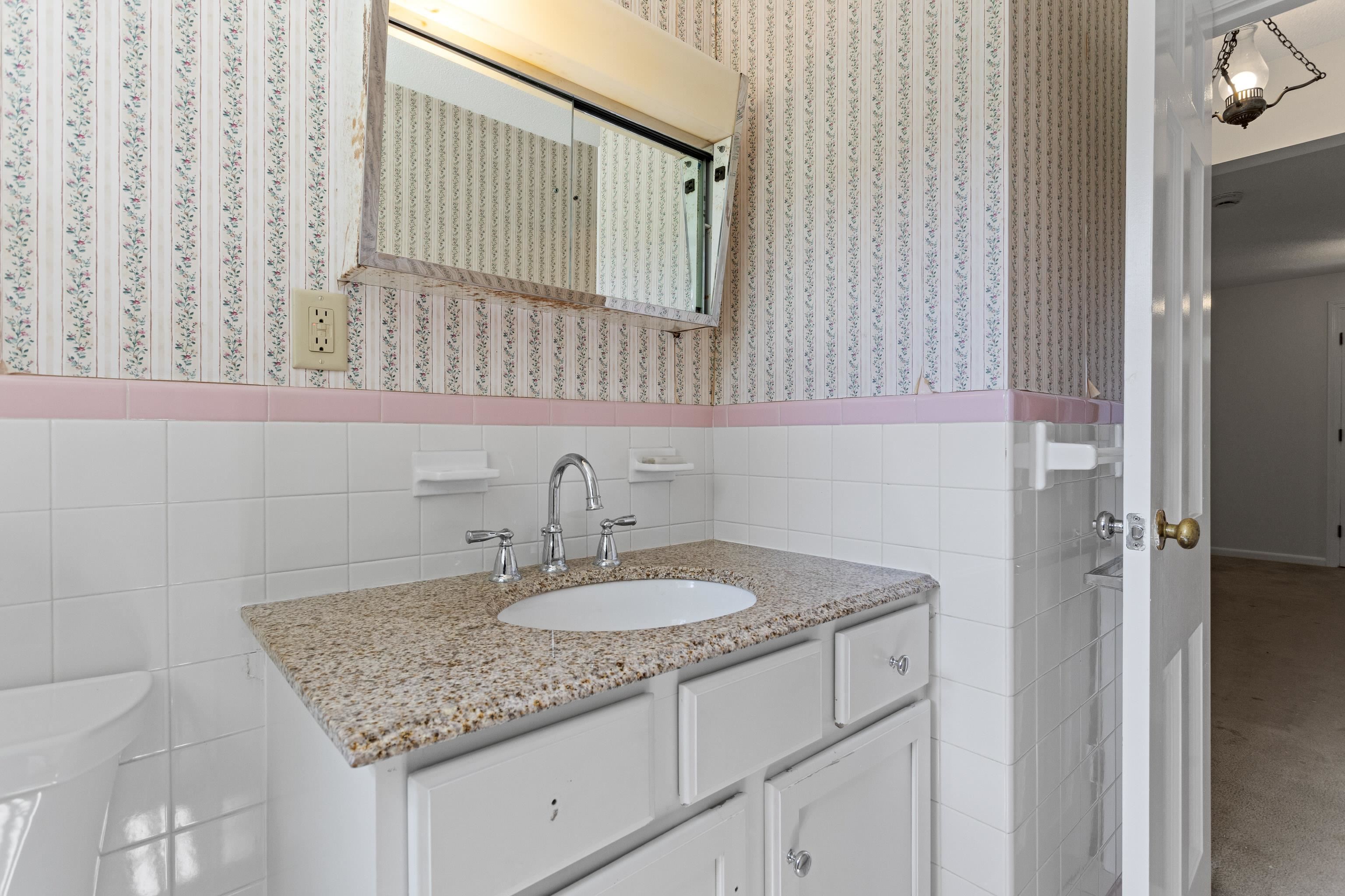 10 Colonial Circle Hampton, NH 03842 - Photo 19 of 58