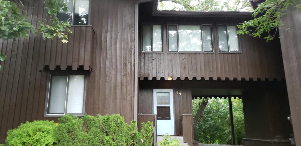 1532 South Timber Ridge Fridley, MN 55432 - Photo 2 of 10 Gallery Image 2