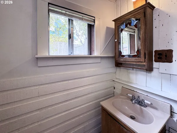 $399,000 | 310 1/2 East 31st Avenue, Eugene, OR 97405