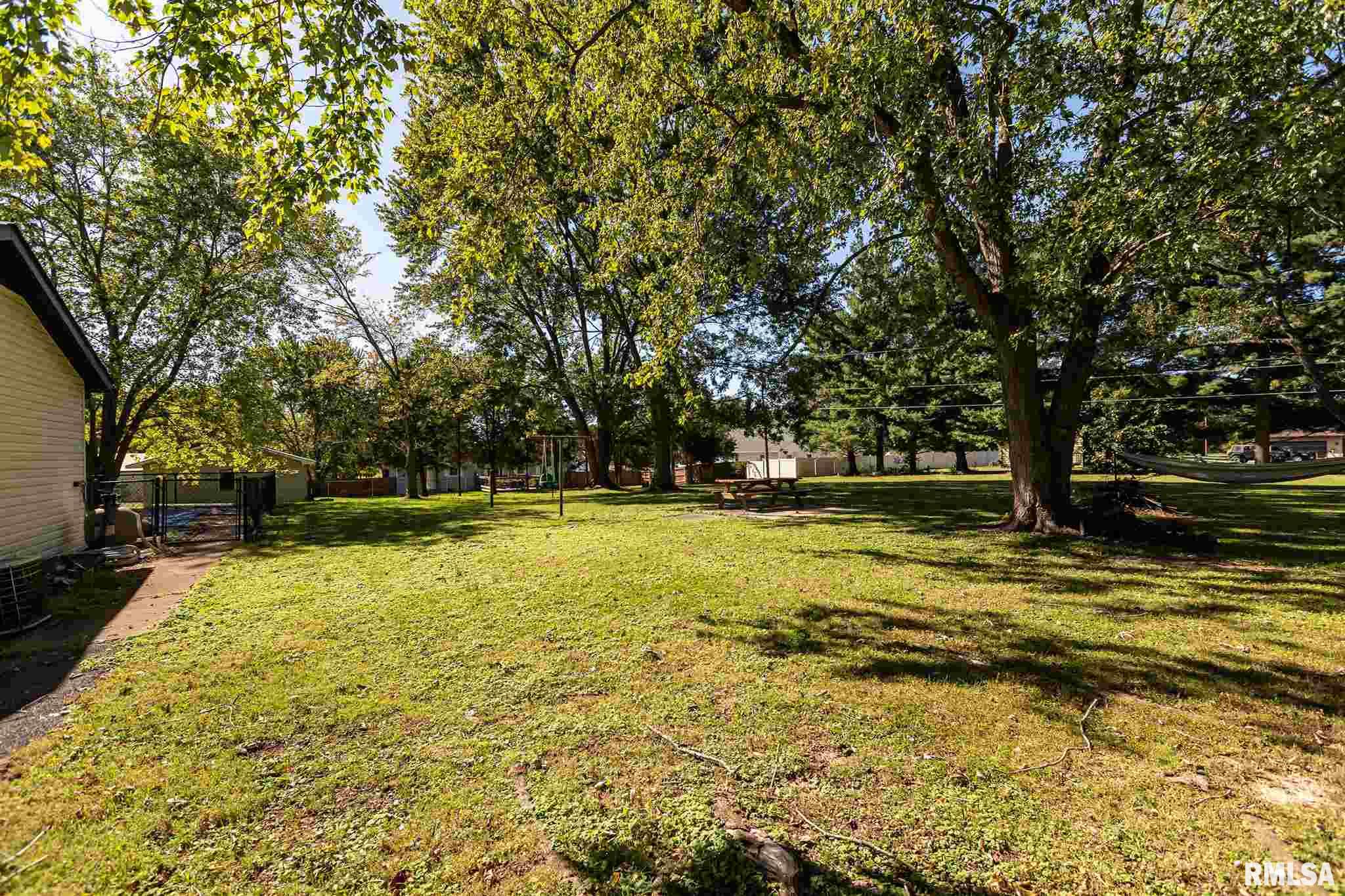 265 Country Acres Road Eldorado, IL 62930 - Photo 32 of 33