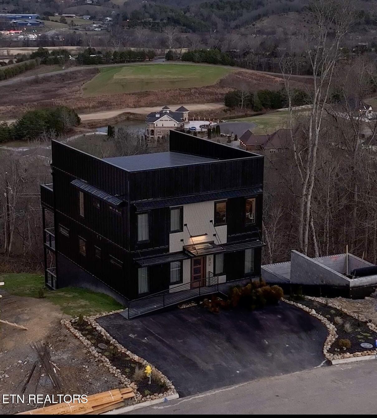 1413 Reedmont Way Sevierville, TN 37876 - Photo 1 of 35 Gallery Image 1