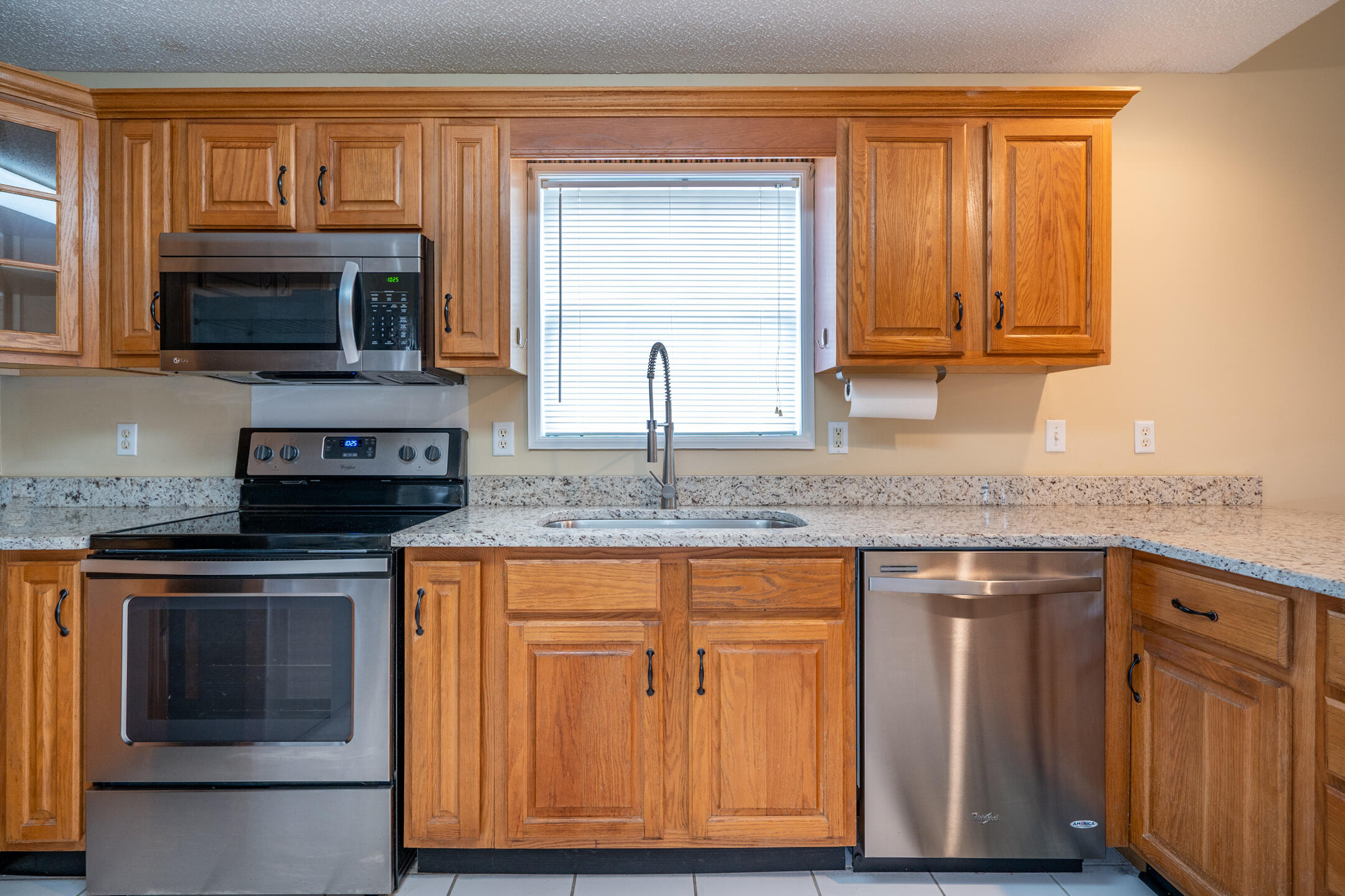 330 Chapman Road Ringgold, GA 30736 - Photo 13 of 30 Kitchen 3