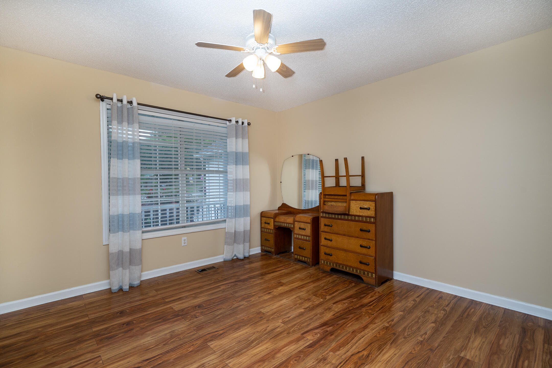 330 Chapman Road Ringgold, GA 30736 - Photo 18 of 30 2nd Bedroom
