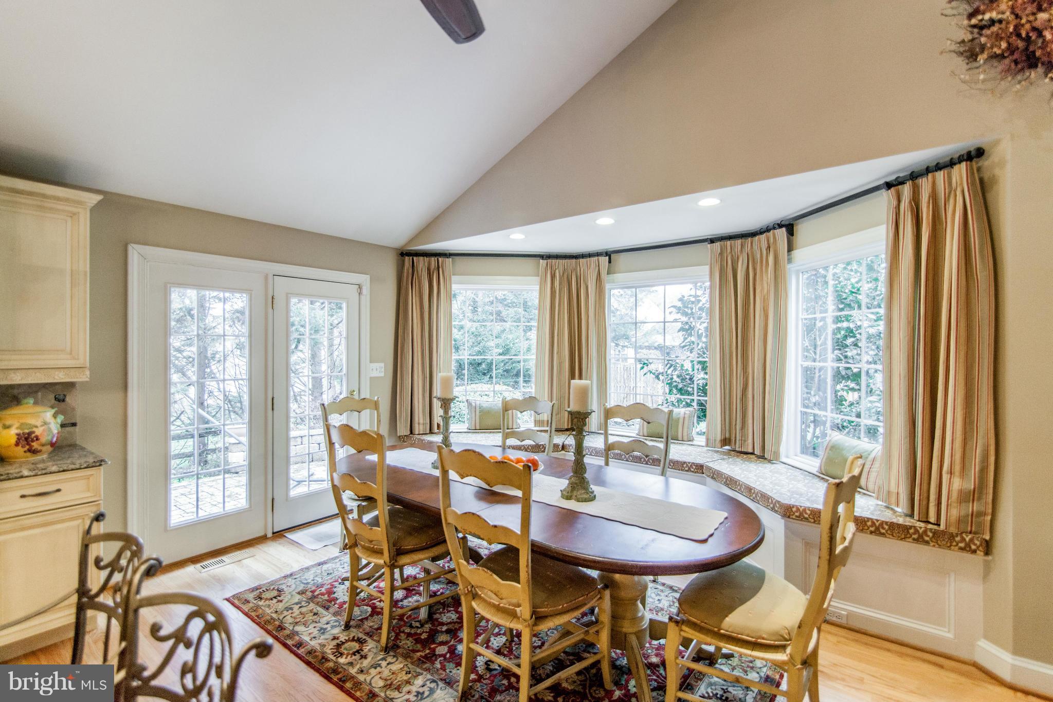 10 Thorburn Road Gaithersburg, MD 20878 - Photo 13 of 30 Kitchen
