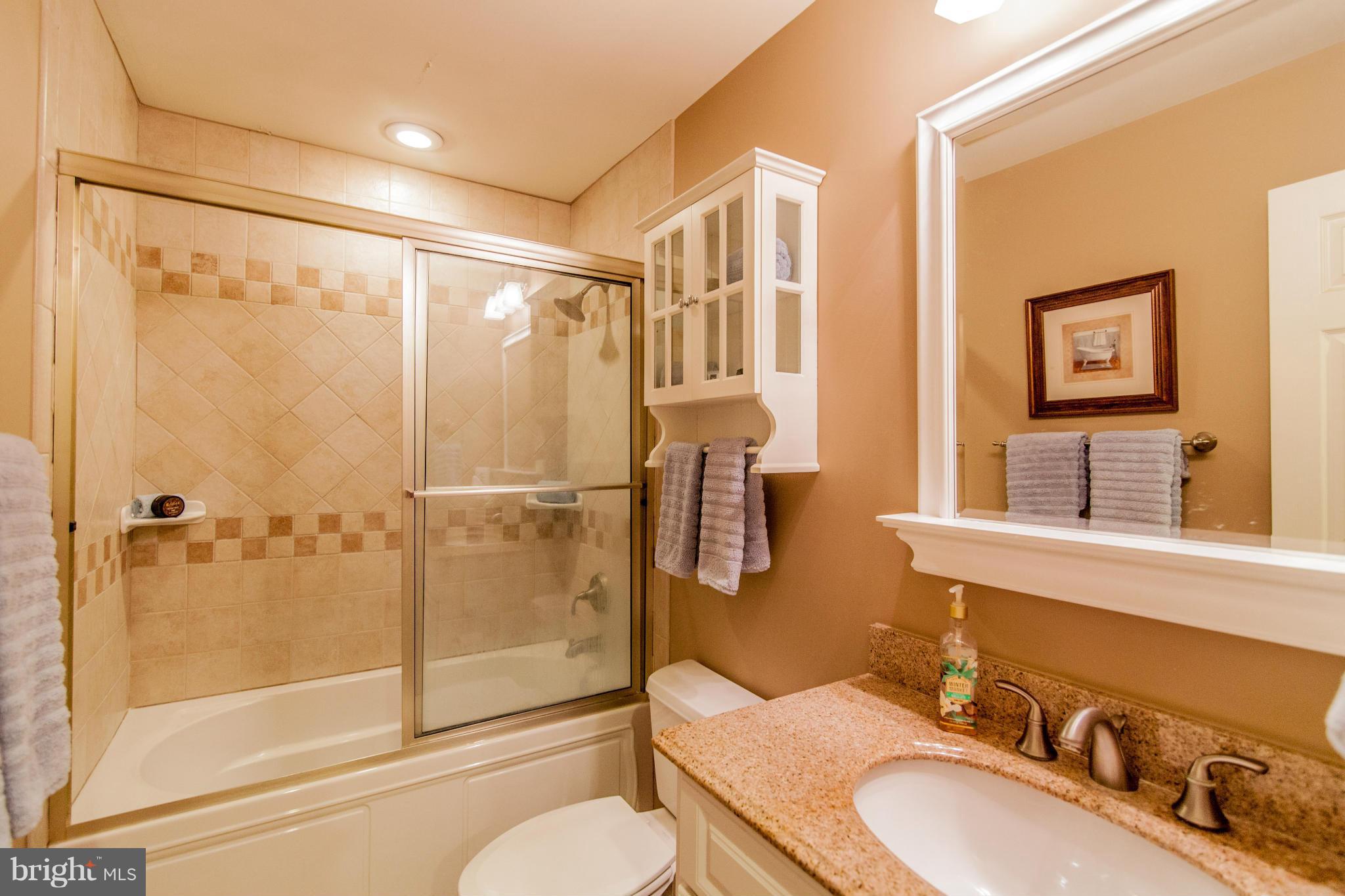 10 Thorburn Road Gaithersburg, MD 20878 - Photo 21 of 30 Bath
