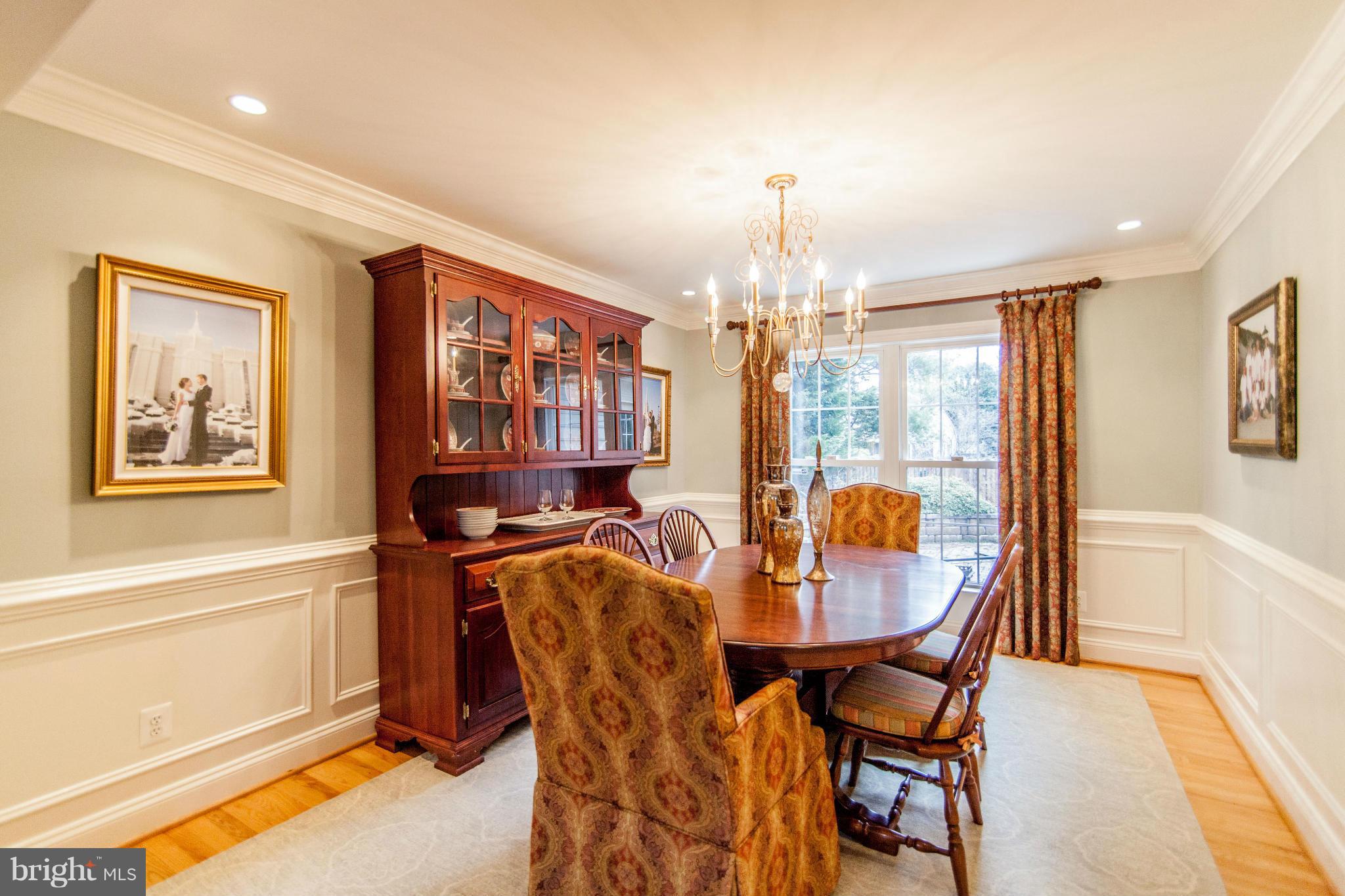 10 Thorburn Road Gaithersburg, MD 20878 - Photo 7 of 30 Dining Room