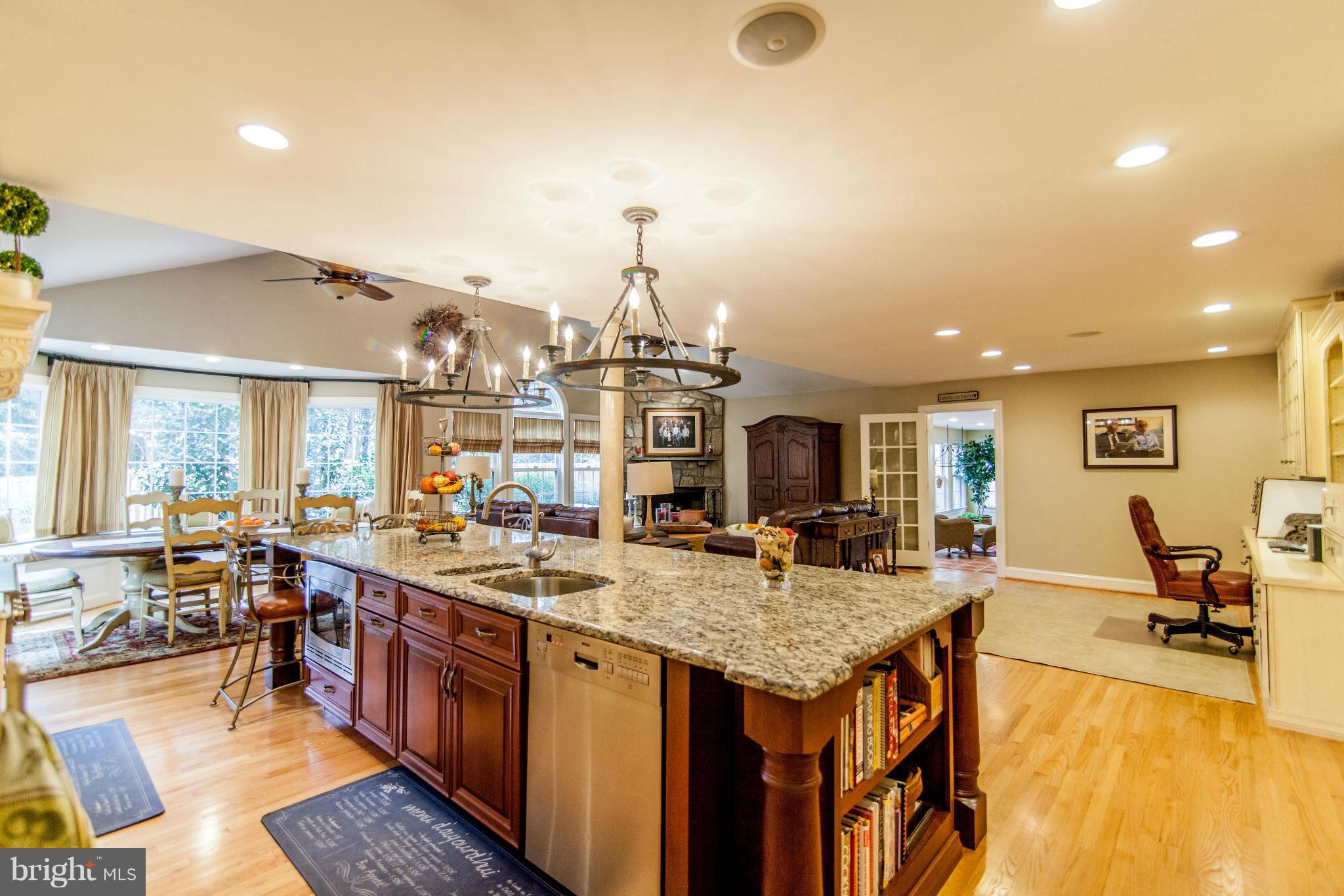 10 Thorburn Road Gaithersburg, MD 20878 - Photo 8 of 30 Kitchen