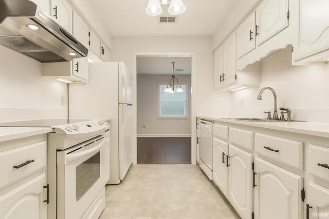 $160,000 | 6718 Newburgh Road, Evansville, IN 47715