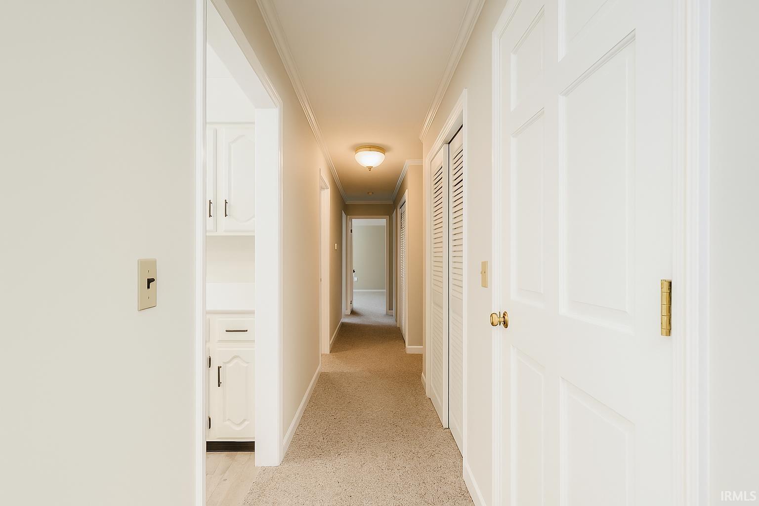 6718 Newburgh Road Evansville, IN 47715 - Photo 6 of 20 Gallery Image 6