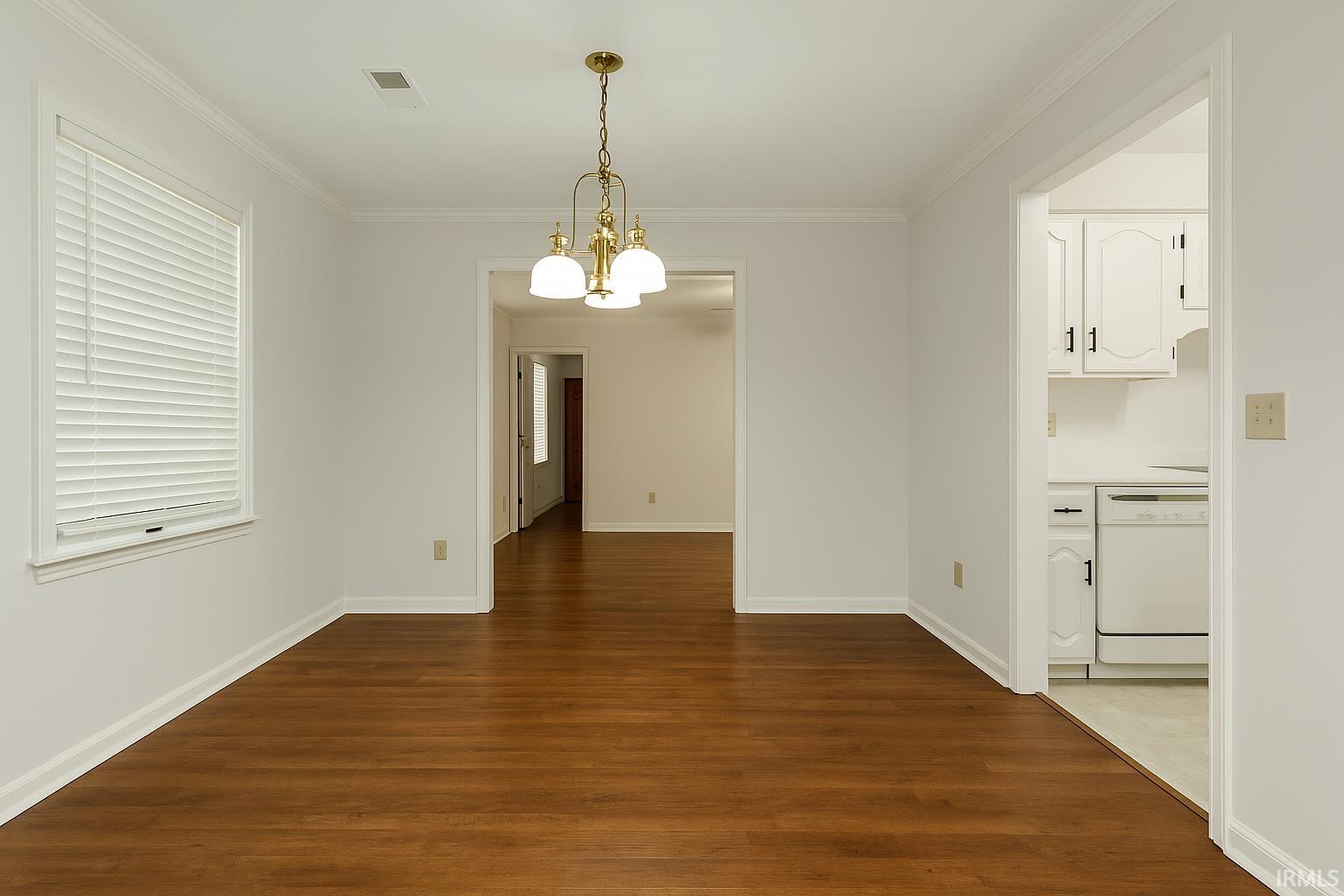 6718 Newburgh Road Evansville, IN 47715 - Photo 7 of 20 Gallery Image 7