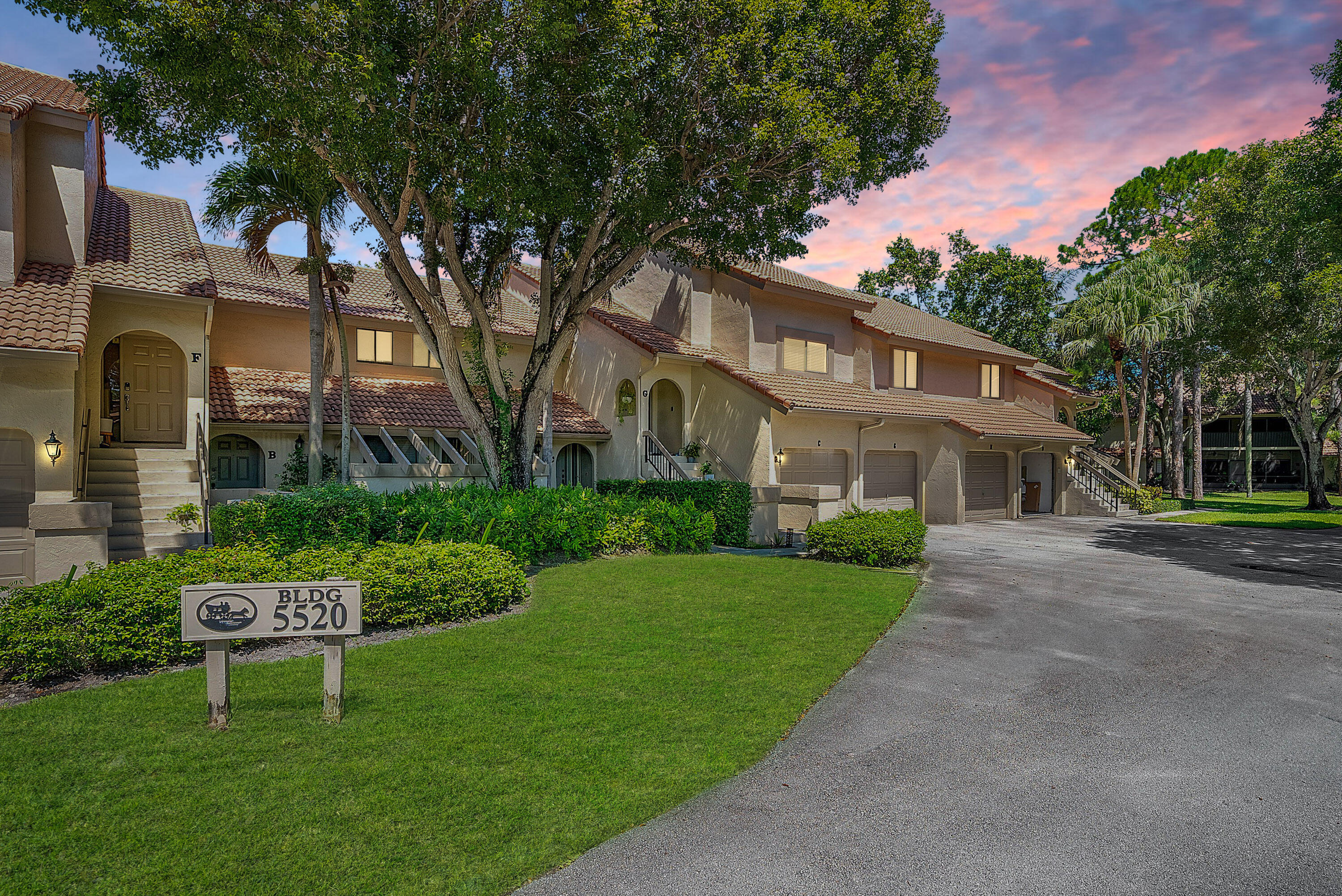5520 Coach House Circle, Unit C Boca Raton, FL 33486 - Photo 3 of 46 001-5520CoachHouseCircle-C-BocaRaton-FL-