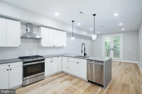 $274,900 | 2709 West Jefferson Street, Unit 1, Philadelphia, PA 19121