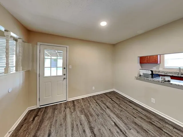 $1,765 | 10014 Catlett Lane, La Porte, TX 77571