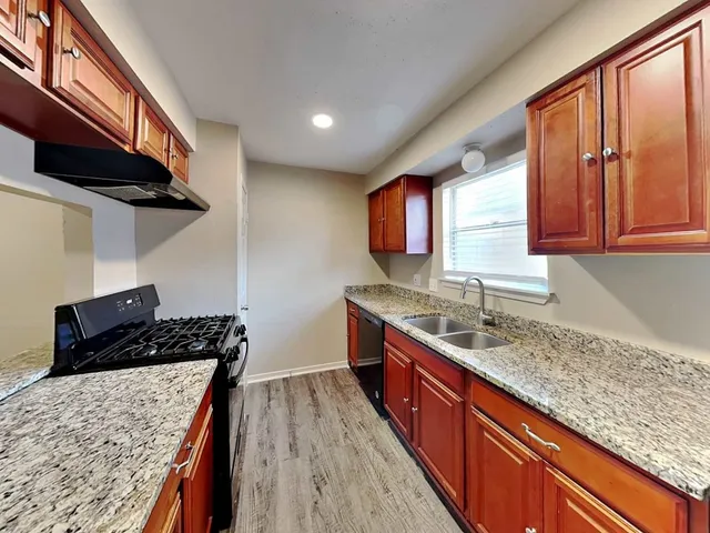 $1,765 | 10014 Catlett Lane, La Porte, TX 77571