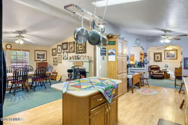 $500,000 | 6305 Highway 260, Show Low, AZ 85901