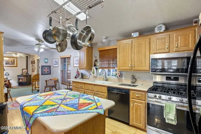 $500,000 | 6305 Highway 260, Show Low, AZ 85901