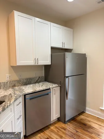 $1,800 | 74 Lockerbie Court, Unit 201, Clayton, GA 30525