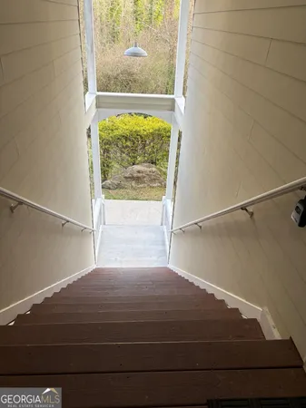 $1,800 | 74 Lockerbie Court, Unit 201, Clayton, GA 30525