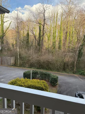 $1,800 | 74 Lockerbie Court, Unit 201, Clayton, GA 30525