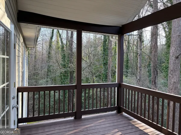 $1,800 | 74 Lockerbie Court, Unit 201, Clayton, GA 30525