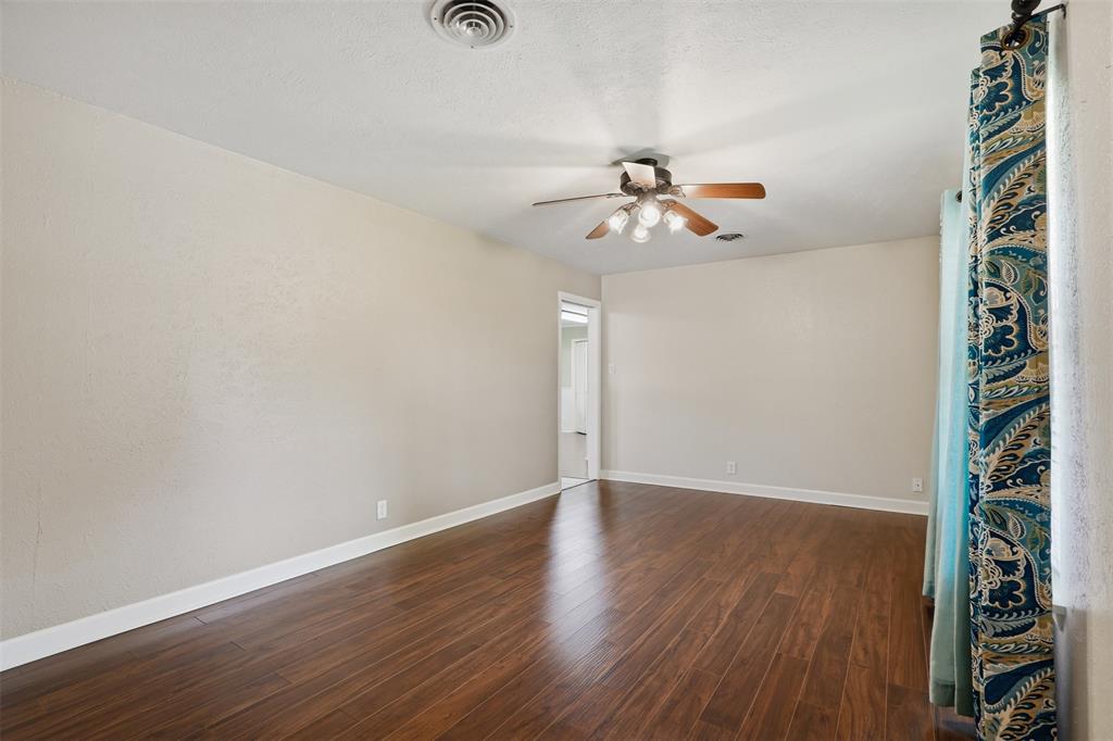 509 Patricia Road Hurst, TX 76053 - Photo 8 of 24