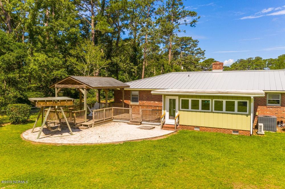 3003 Country Club Road Morehead City, NC 28557 - Photo 27 of 37 3003 Country Club Rd-14