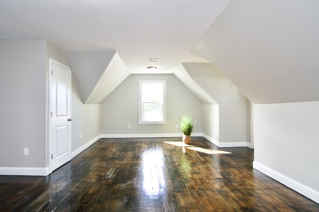 52 Mulberry Street Springfield, MA 01105 - Photo 28 of 42