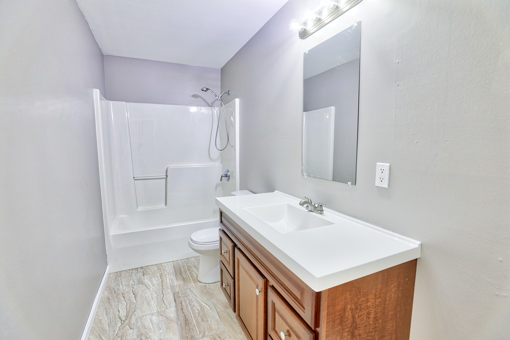 105 Rosewell Street Springfield, MA 01109 - Photo 9 of 9