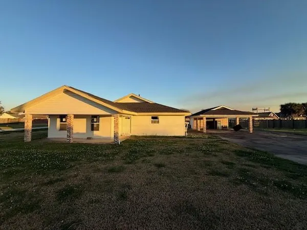 $74,999 | 160 East 26th Place, Larose, LA 70373