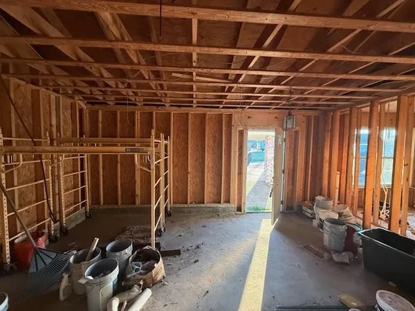 $74,999 | 160 East 26th Place, Larose, LA 70373