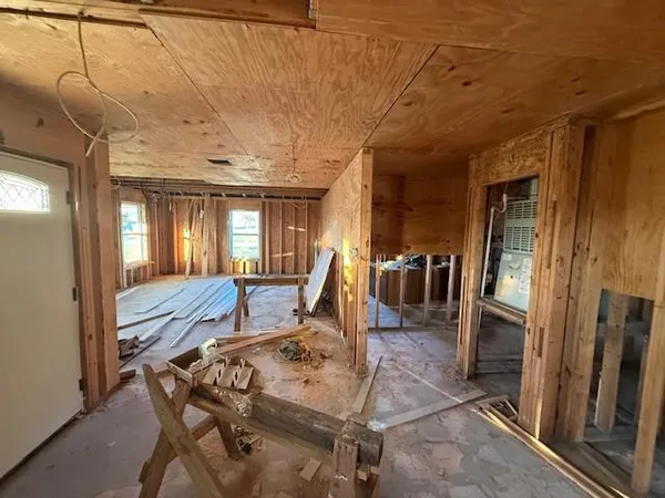 $74,999 | 160 East 26th Place, Larose, LA 70373