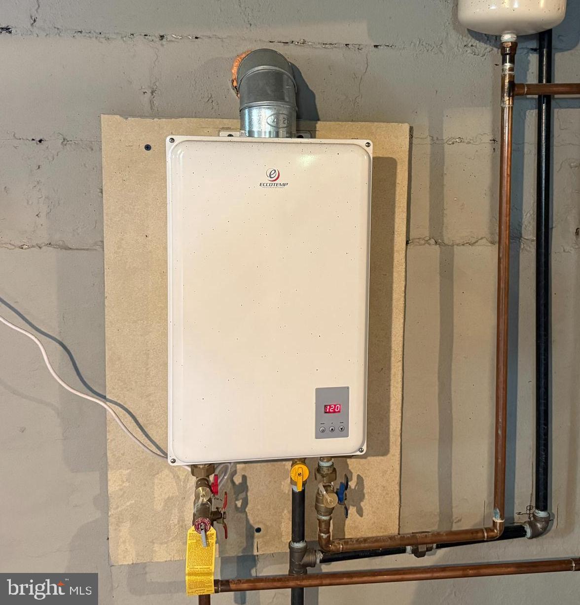 1000 Rosedale Avenue Rosedale, MD 21237 - Photo 52 of 55 Tankless Water Heater - 5 Tap Capacity