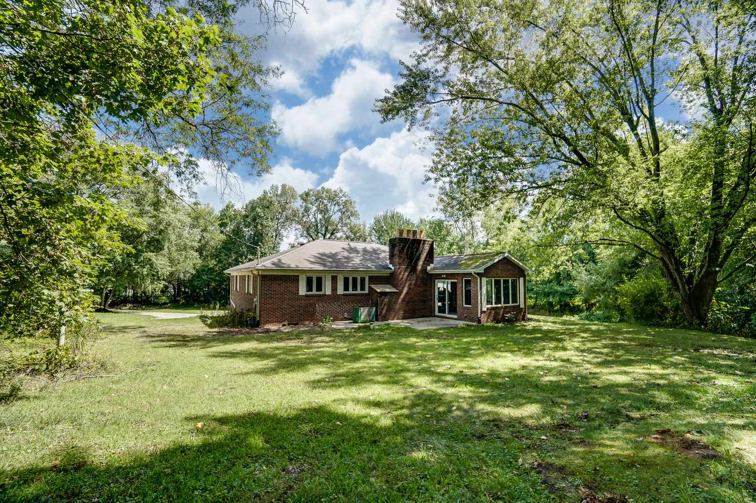 1208 Wooster Road Winona Lake, IN 46590 - Photo 2 of 31 Gallery Image 2