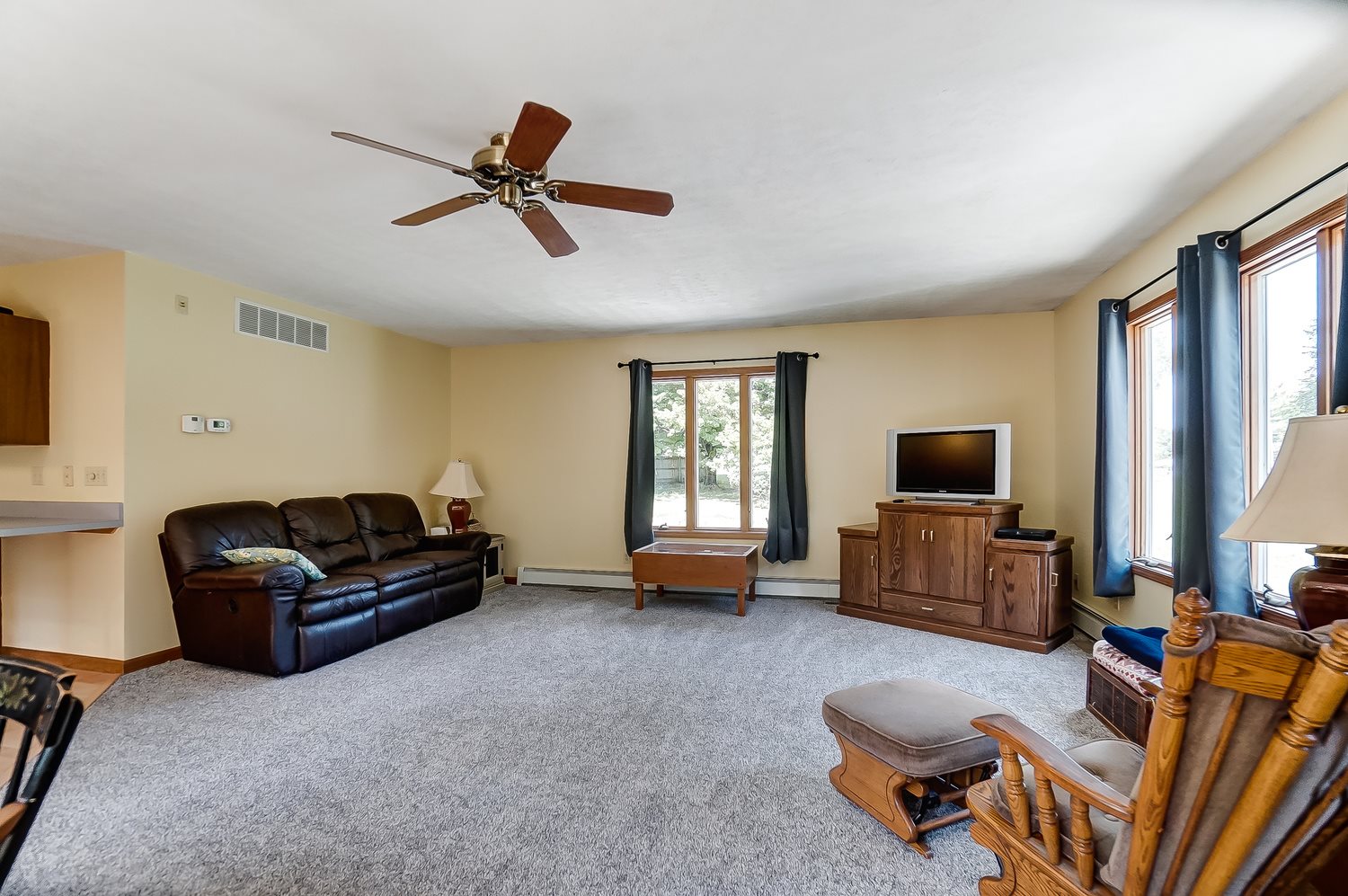 1208 Wooster Road Winona Lake, IN 46590 - Photo 4 of 31 Gallery Image 4