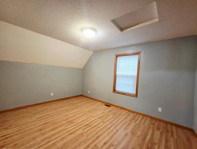 $299,900 | 925 Marion Street, St. Paul, MN 55117